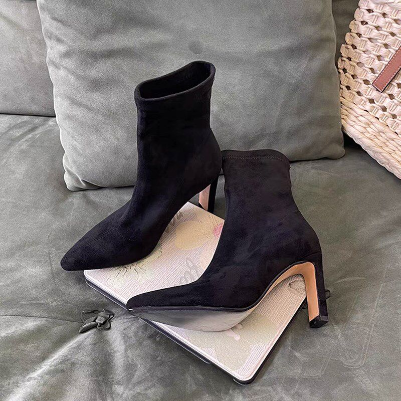 尖头瘦瘦靴女秋冬高跟鞋粗跟女靴子黑色绒面高跟短靴法式弹力袜靴