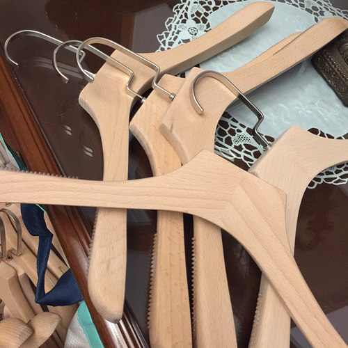 榉木无油漆实木衣架植绒防滑无痕木头色男女服装店专用logo雕刻字