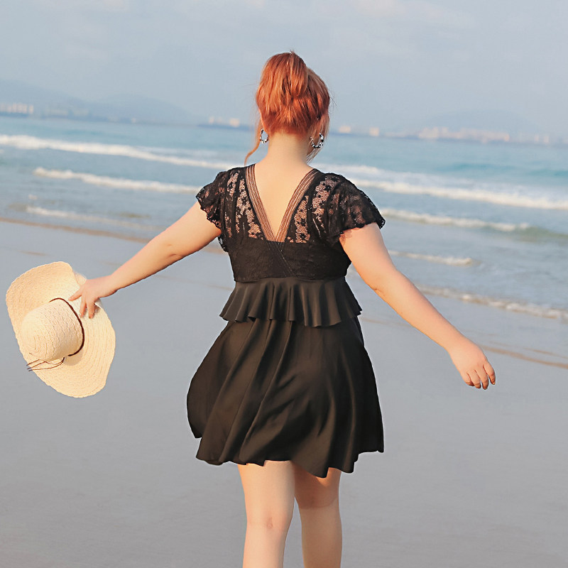 特大号加肥大码泳衣女连体胖mm300斤遮肚显瘦钢托裙式温泉海边游