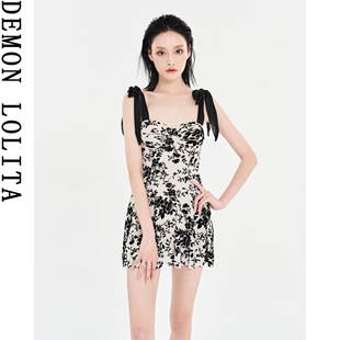 R聚拢韩国ins泳装 泳衣女高级感2024新款 保守遮肚显瘦温泉连体裙式