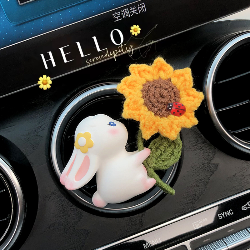 车载香薰爱兔汽车出风口装饰香水香氛扩香石卡通车内饰品女