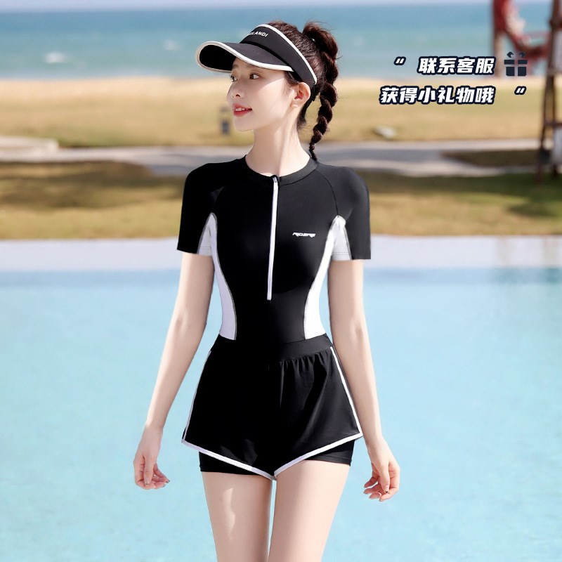 泳衣女款2024新款遮肚显瘦连体长袖平角游泳馆保守泡温泉泳装