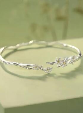 莫离手镯茉莉花开口手环女新中式设计精美文艺轻奢百搭高级感