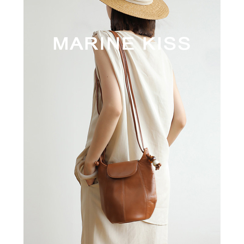 MARINE KISS高级感小众水桶包女2025新款通勤百搭单肩包小斜挎包,箱包皮具/热销女包/男包,水桶包,淘宝优惠券,粉丝福利购,淘宝优惠卷