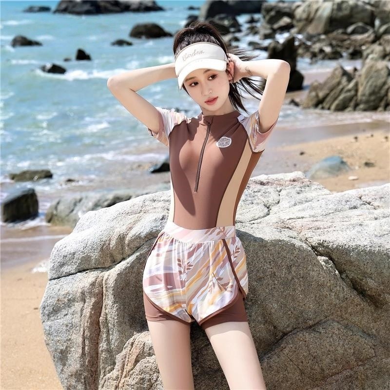 连体泳衣女成人游泳馆初中保守平角专用学生竞速运动泳装遮肚厂家