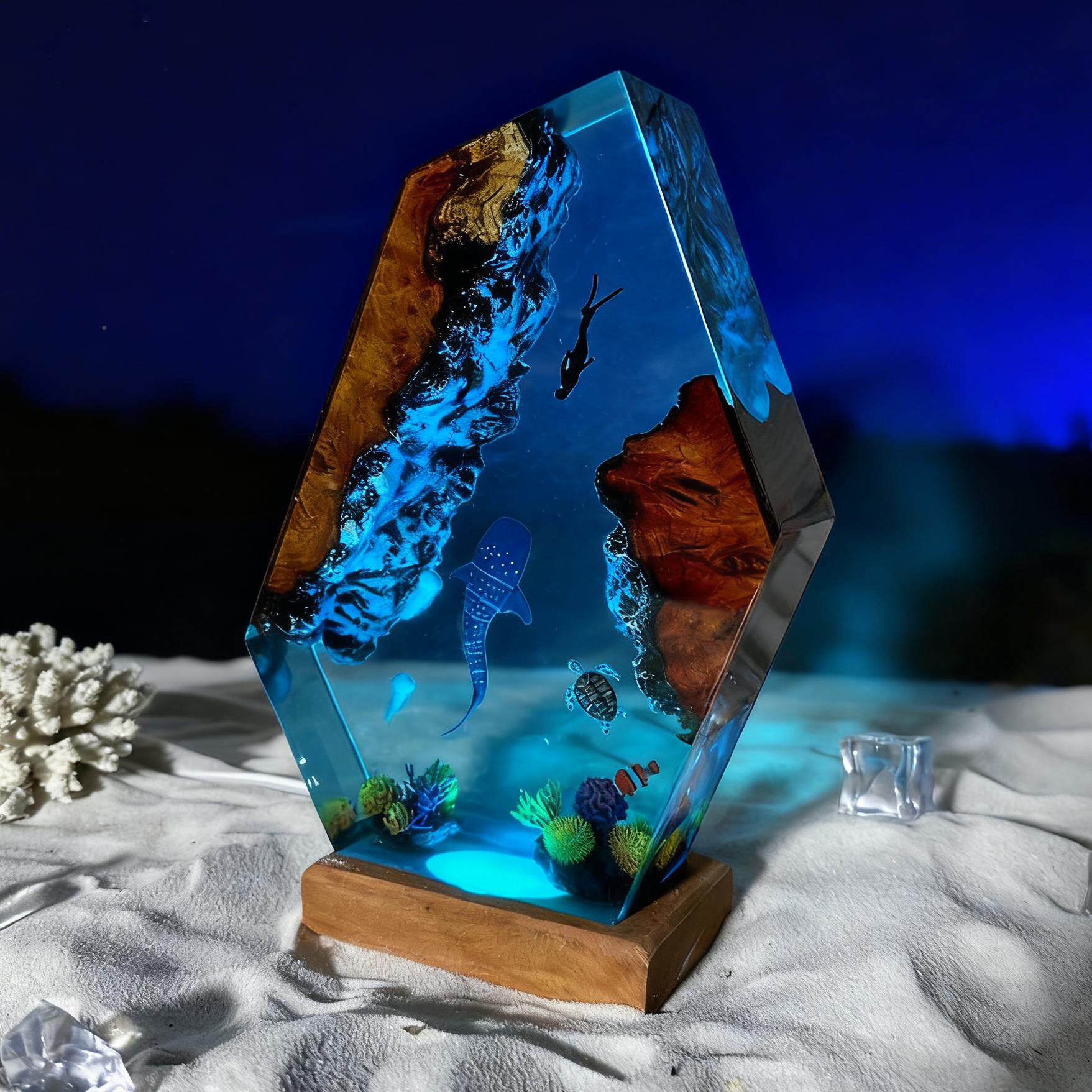 海洋愈桌面摆件氛HTE灯小夜治灯树脂围电脑桌小众鲸鱼水潜员送礼