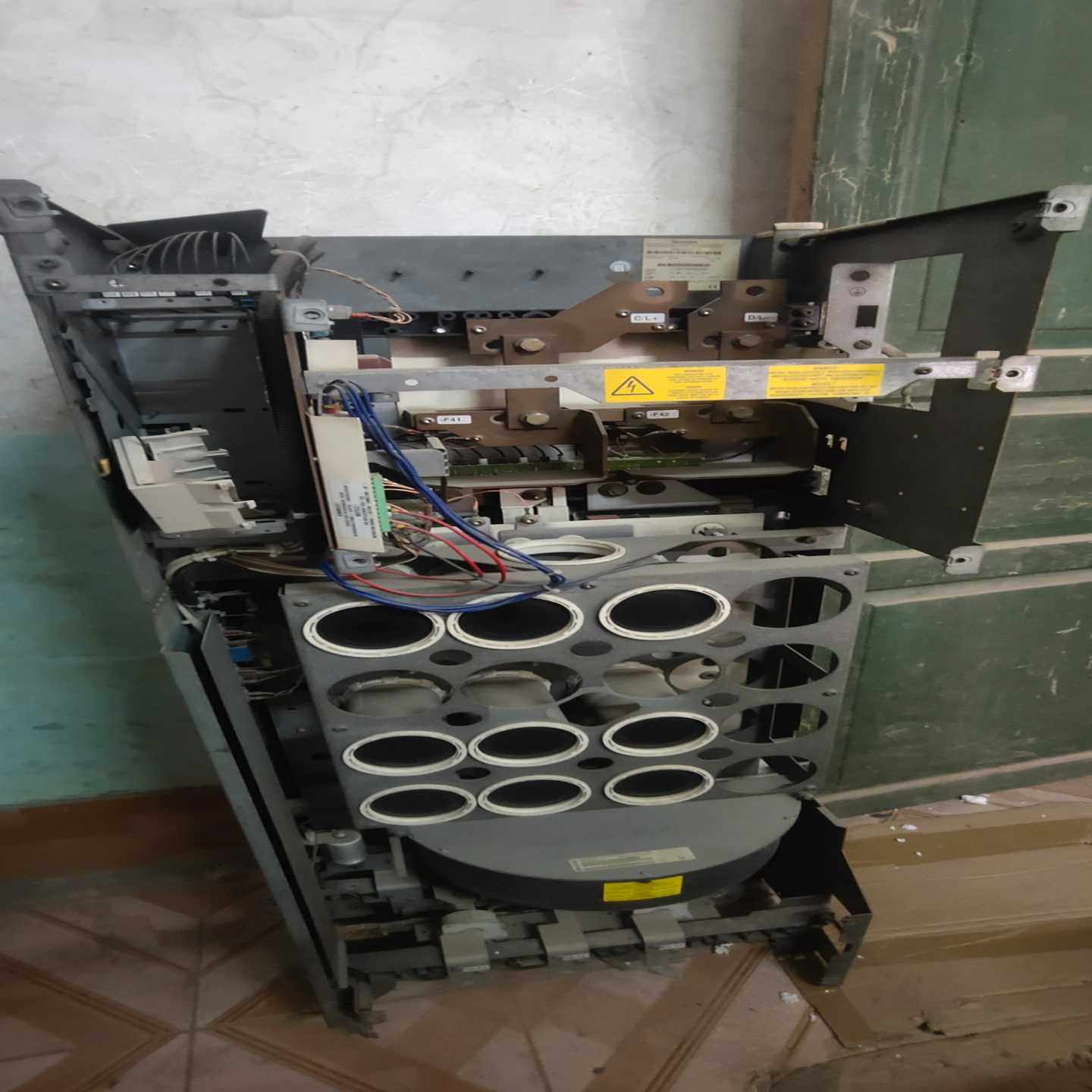 【议价】6SE7031-7WG60-Z变频器，价格好说，联适用