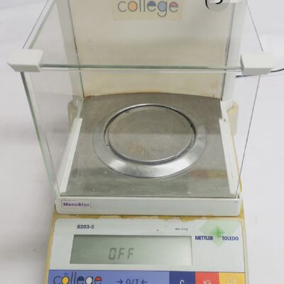 17287 METTLER TOLEDO MONOBLOC COLLEGE PRECISION BALANCE B203