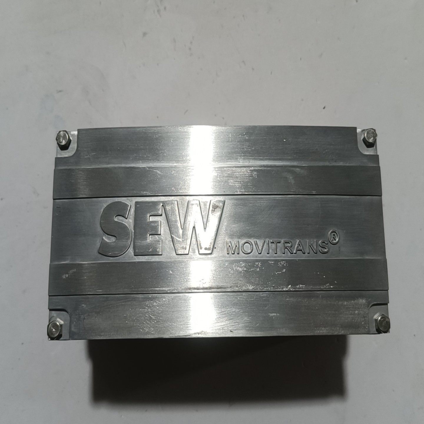 【请询价】SEW电容补偿器TCS10B-EA6-090-1全新未使用