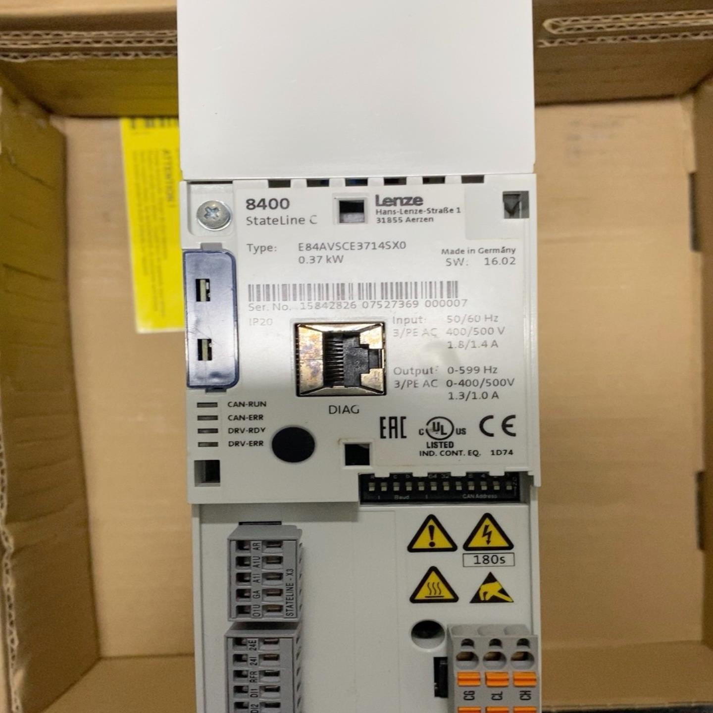 询价Lenze伦茨E84AVSCE4024VB0变频器4.0KW议价