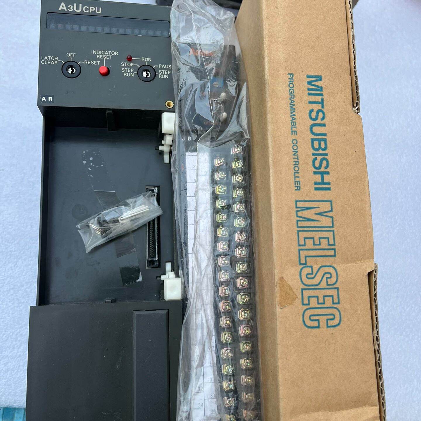 全新库存A3UCPU模块一个AD616DAV一个AD议价及维修!