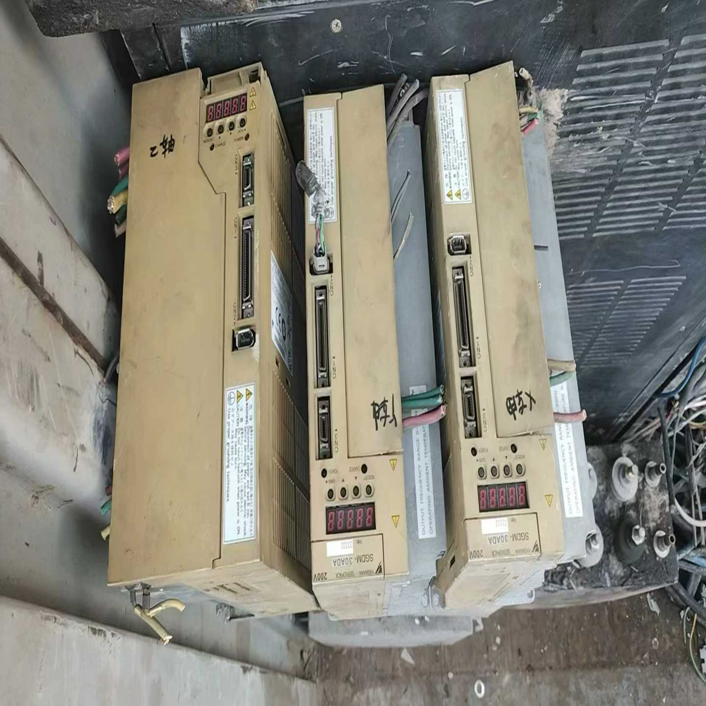 安川2系驱动器 SGDM-30ADA~询价