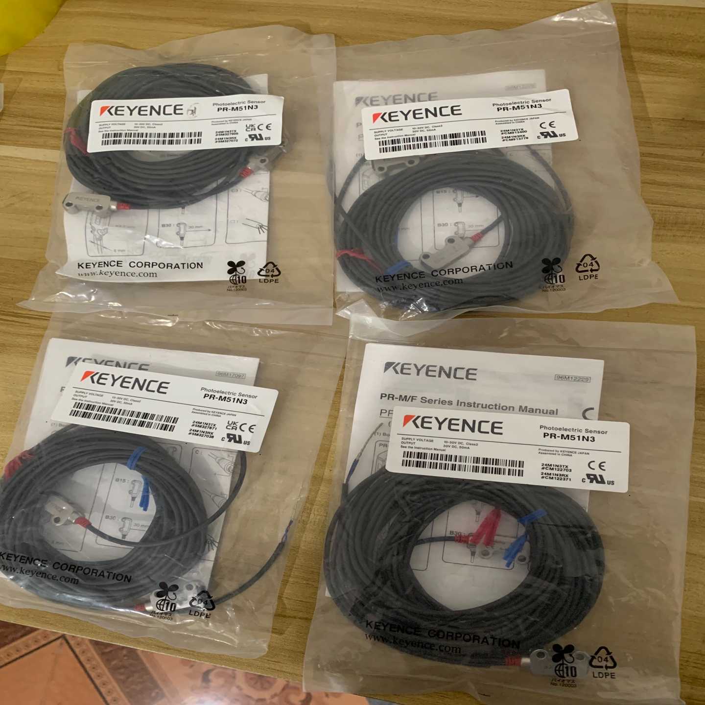 基恩士PR-M51N3光电传感器，全新原装正品，盒码一致！配