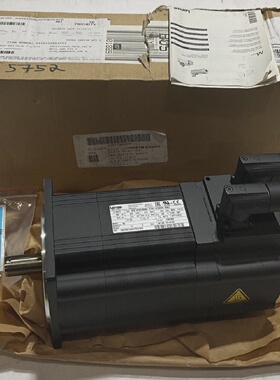 LENZE MCS12H30LRS0B0B19NST500NR2SU SERVO MOTOR 165 V 200 HZ