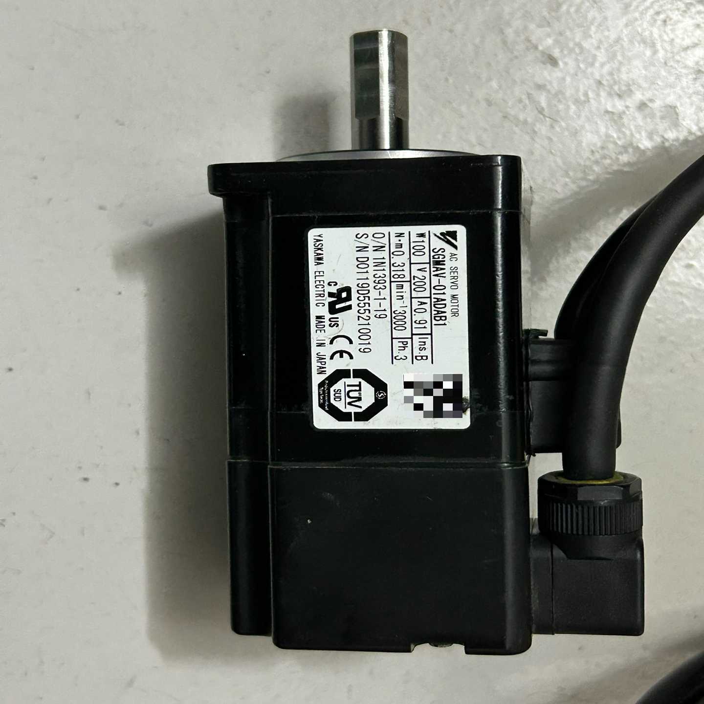 安川伺服电机SGMAV-01ADAB1询价