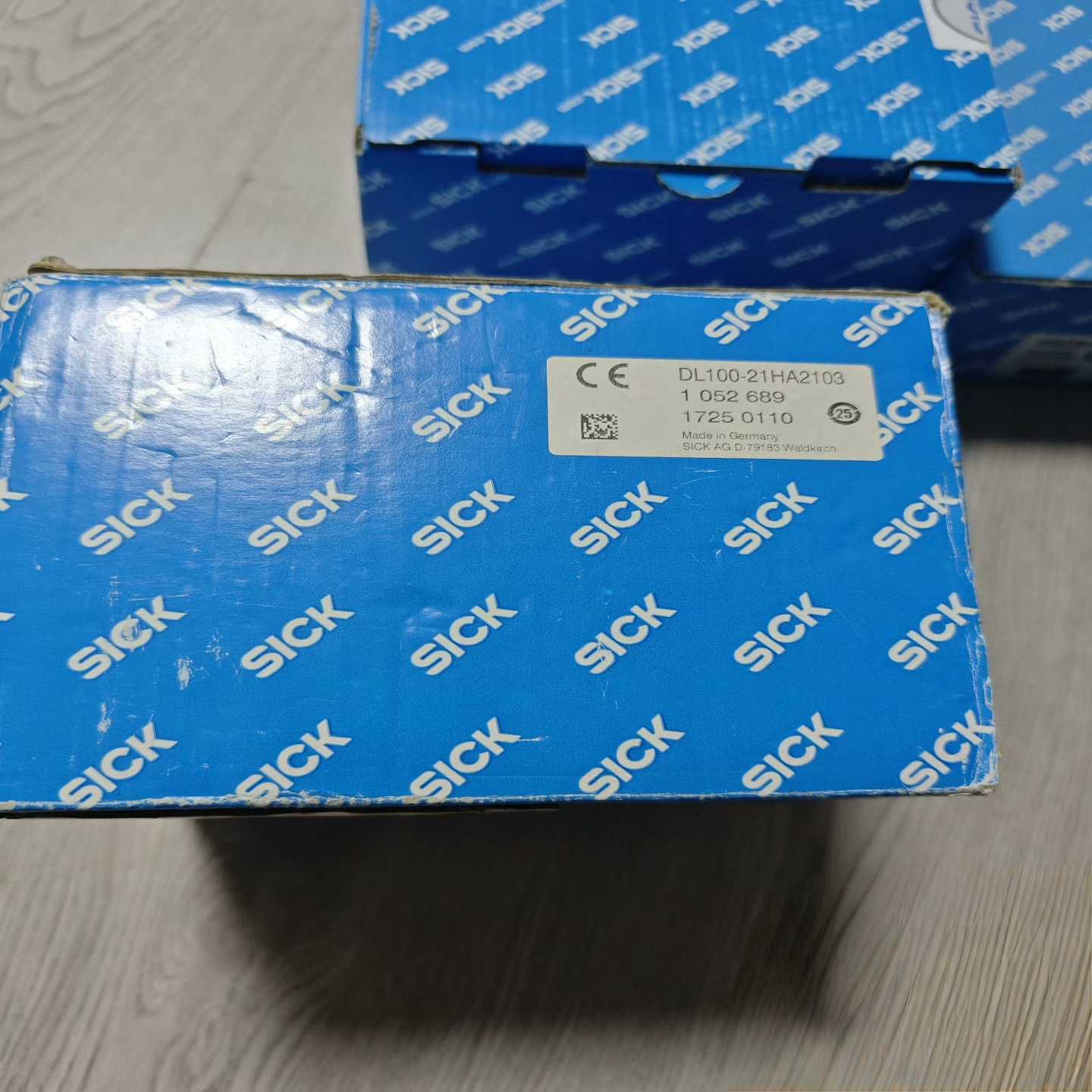 SICK传感器DL100-21HA2103--议价商品
