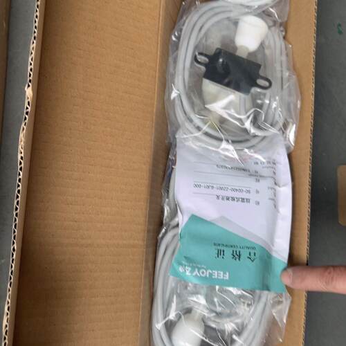询价光伏挂篮检测开关SCCC400ZZ001GJ01
