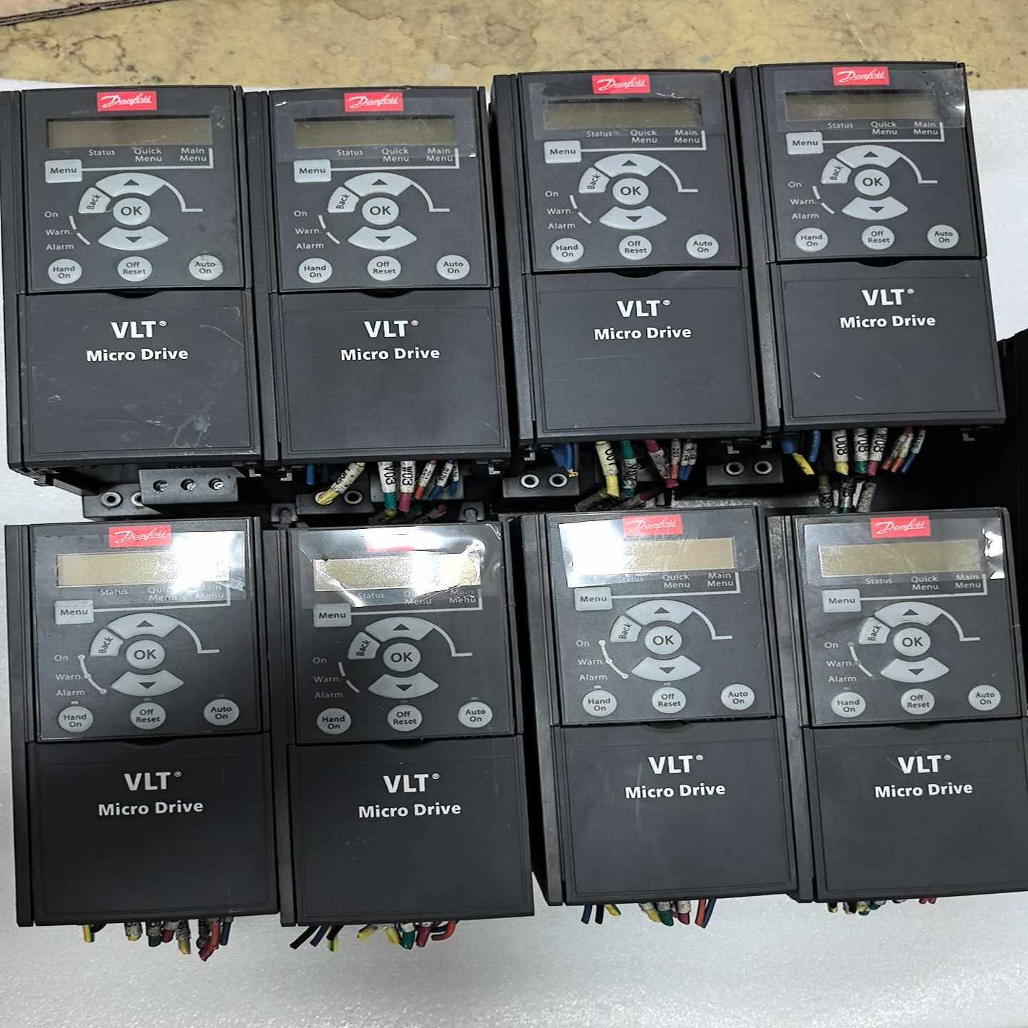 丹佛斯变频器FC-051P2K2T4E20H3B2.2K