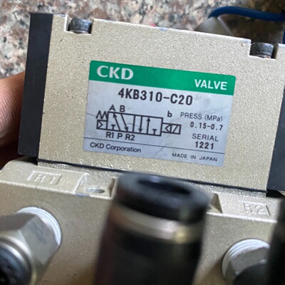 拍前询价：日本原装CKD电磁阀4KB310C20线圈电压AC100