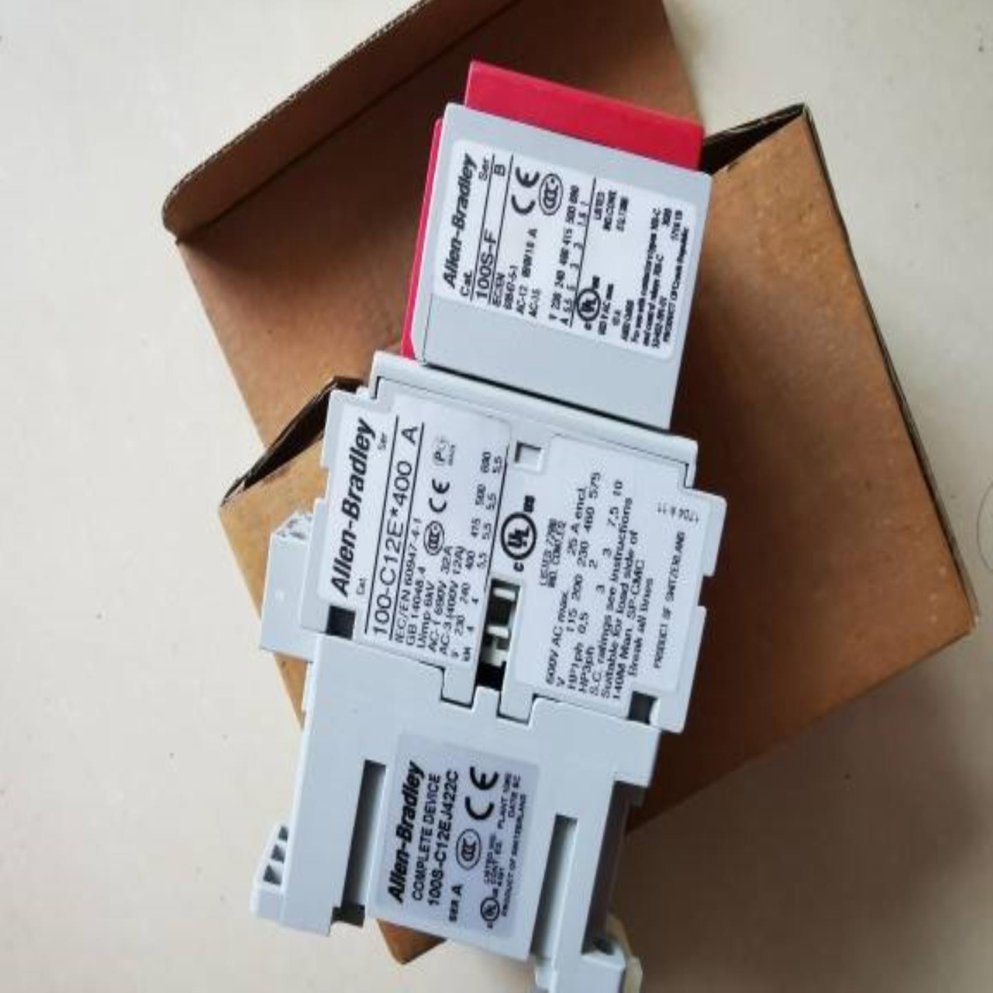 配件100S-C23EJ404C 100S-C30EJ4040C接触器原装现货议价