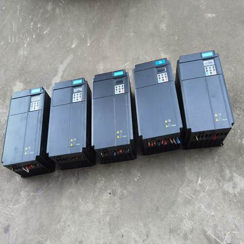 【星慕电子】30KW汇川变频器CS200-4T30GB详见下图