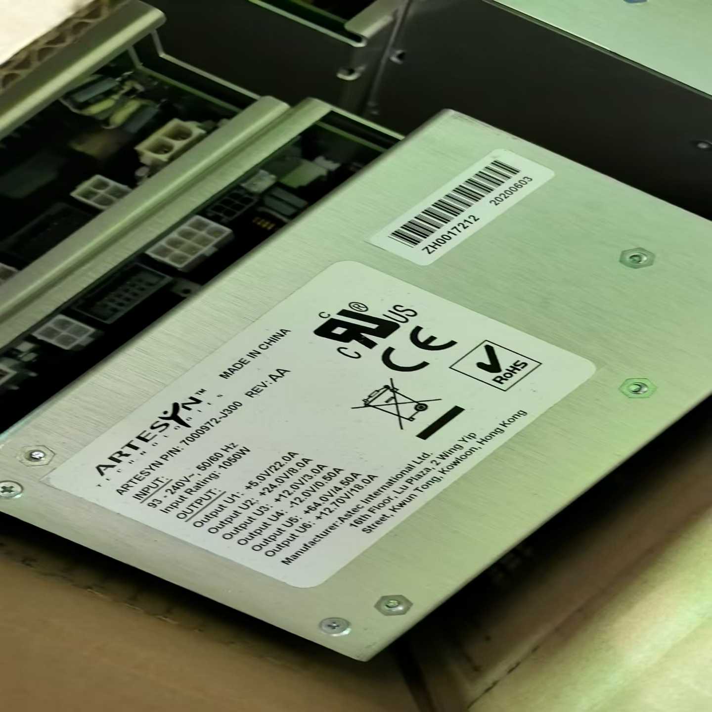 ARTESYN7000972-J3001050W开关电源询价