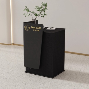 简约服装店吧台收银台酒店公司展厅门口前台接待台饭店餐厅迎宾台