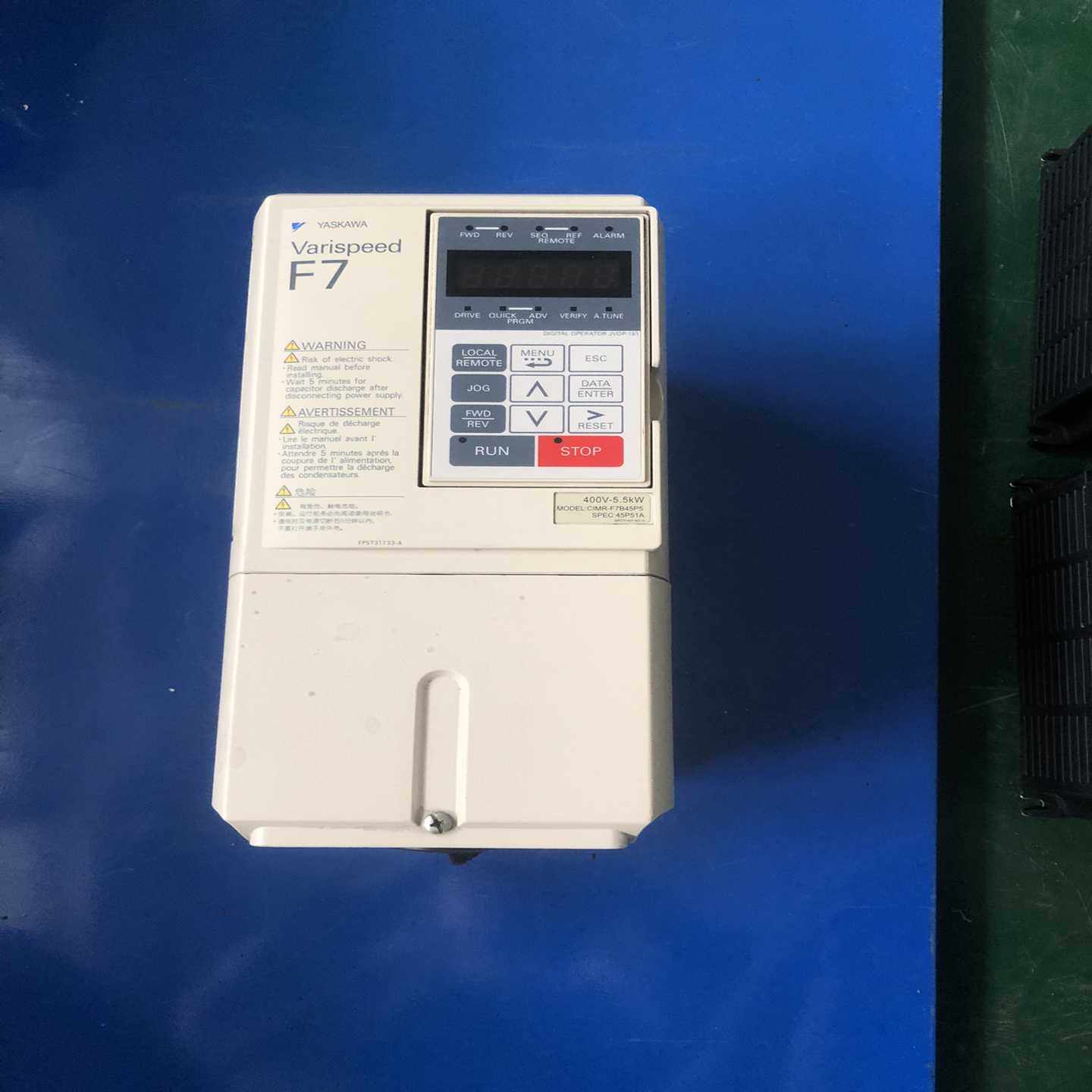 【议价】安川F7系列变频器 55KW 380V CIMR-F7B4