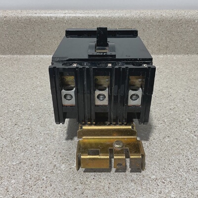 SquareDFA3605050Amp3极