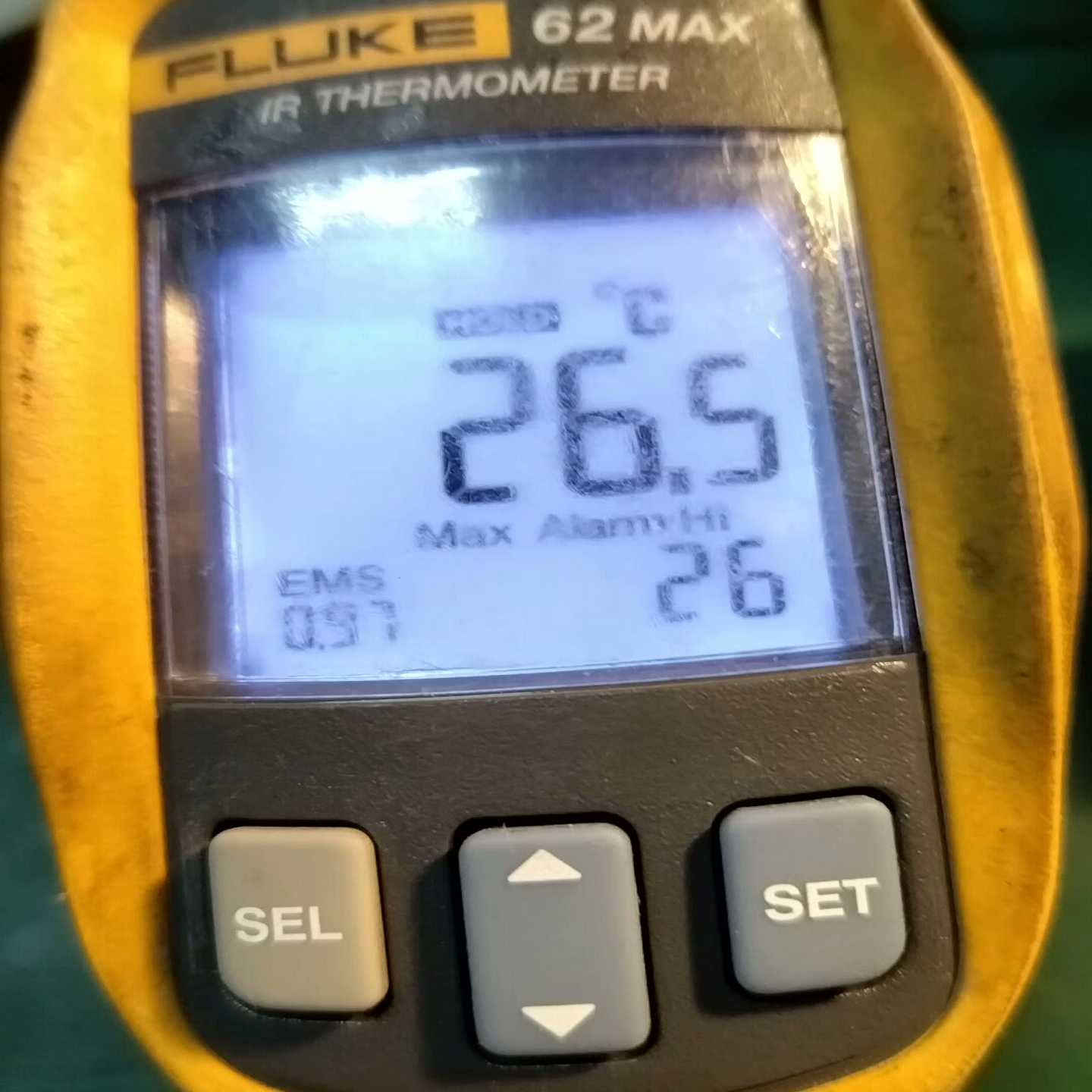 福禄克测温仪，型号62MAX，成色见图较脏，需要的私聊-议价