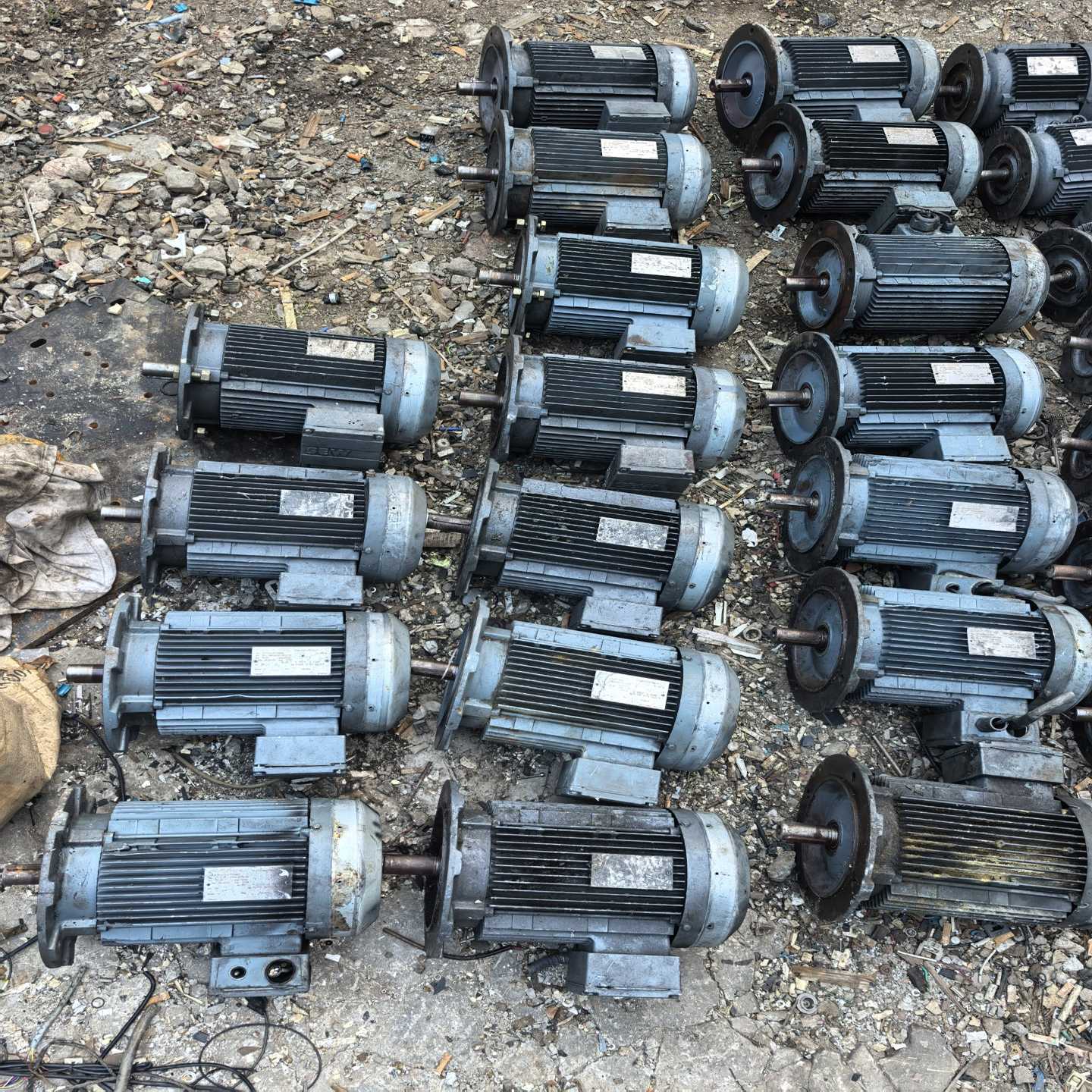 德国SEW马达。立式。CFV100L4/TF/ES1S,13询价