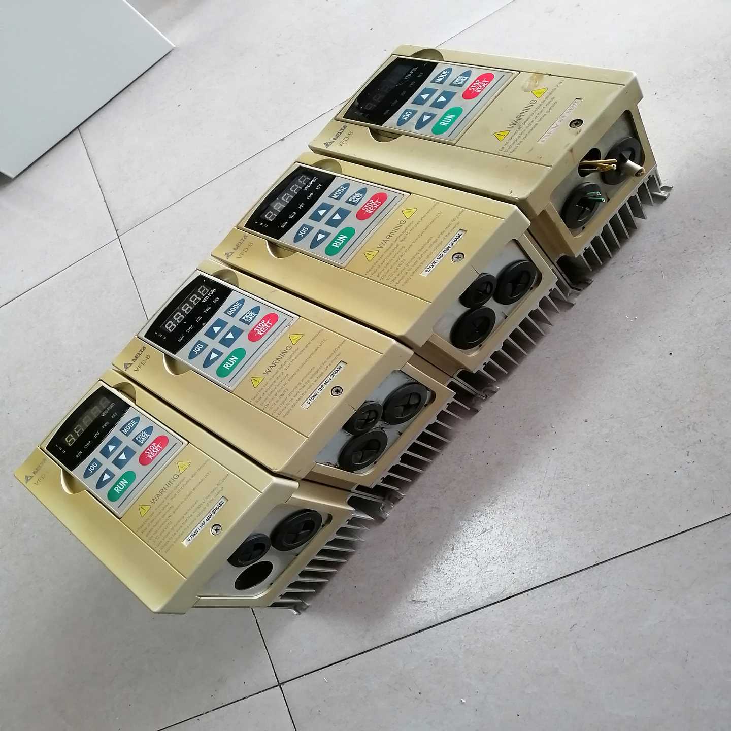 询价拍~6AT1131-6DF21-0AB0未拆封，
