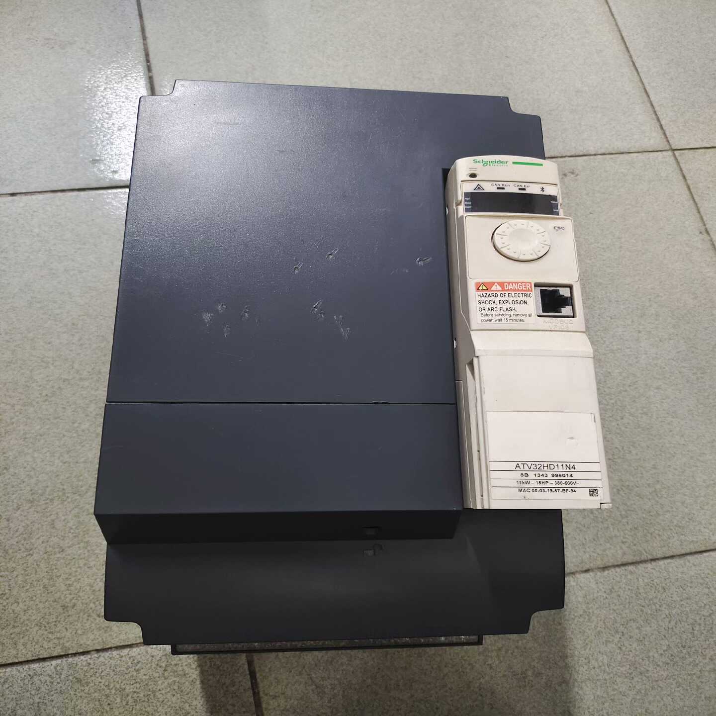 议价拆机施耐德变频器ATV32HD11N4，11KW，380V