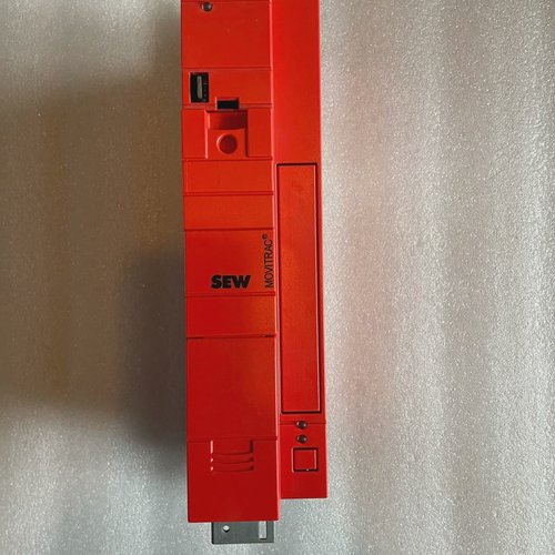 MC07B00305A3400变频器充新成色已试机