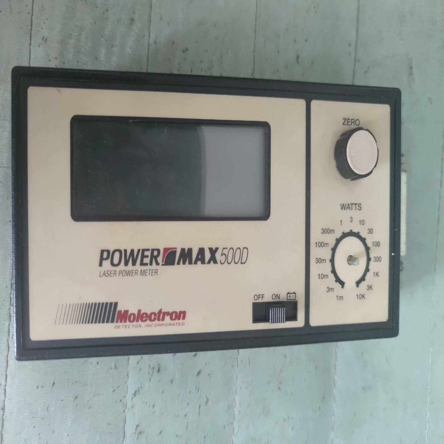 询价美国PowerMax500D激光能量计，不带探头。正常使用
