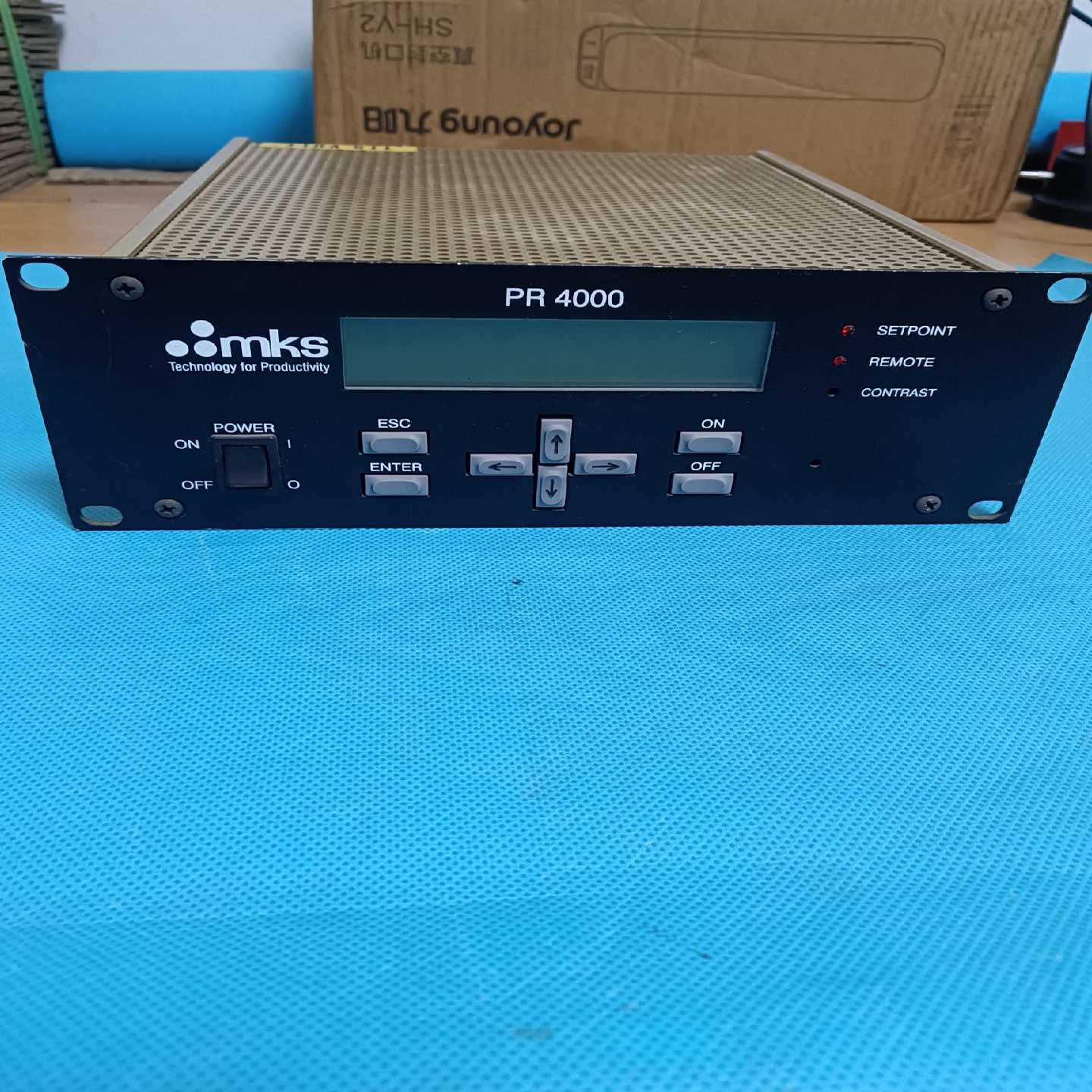 询价~MKS PR4000-F2V1N 控制器，功能，通电显示
