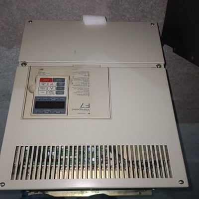 安川变频器CIMR-F7B405555KW变频器原装拆机成--议价商品