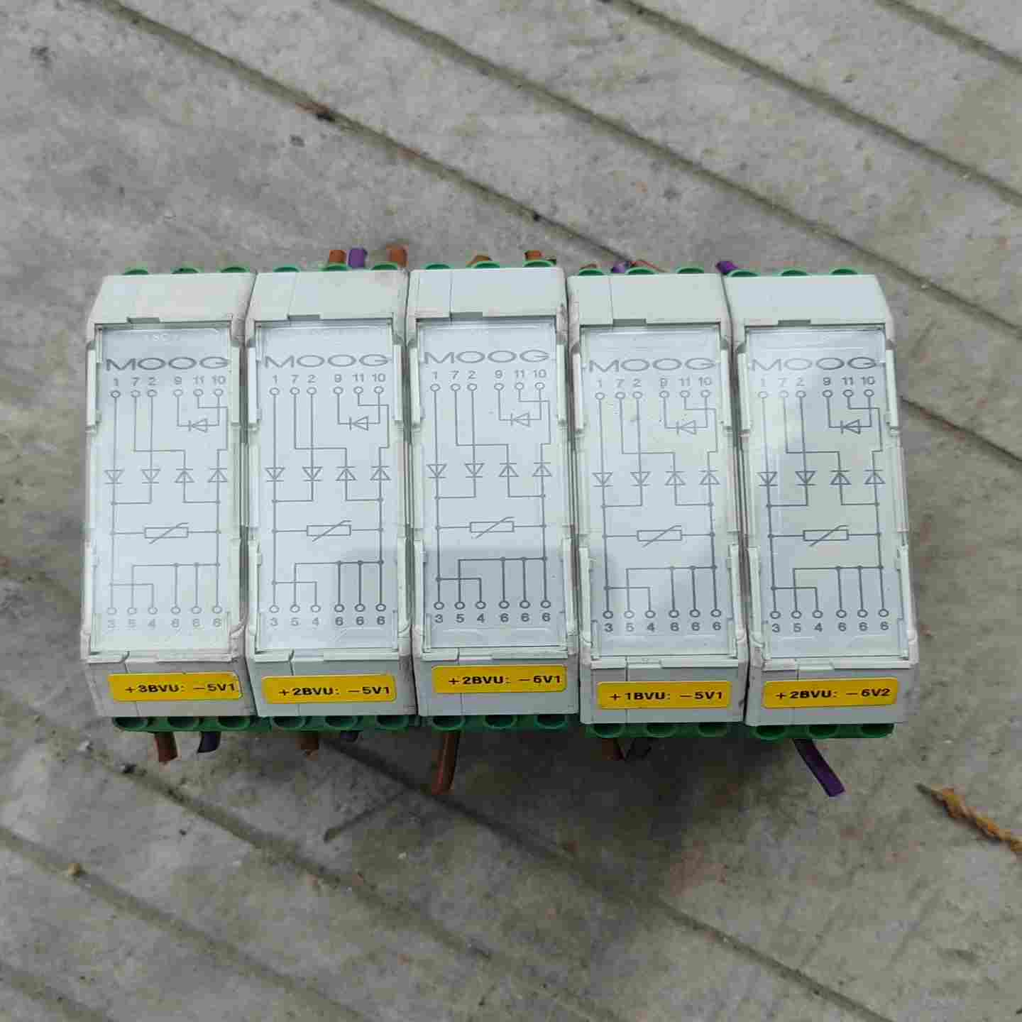 MOOG   ME一MAⅩ  22.5  5DlO一1V【卡奥电子】