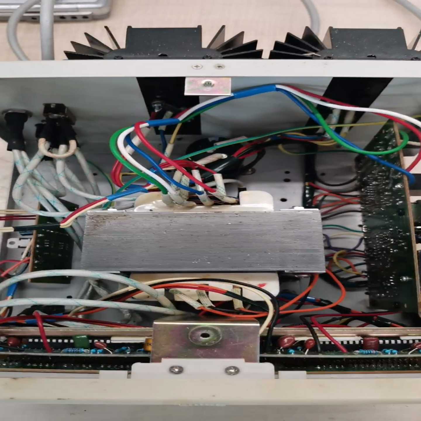 议价O1760L60V直流可调电