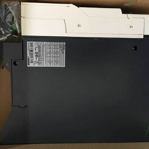 议价施耐德LXM32CU60N4驱动器6ARMS峯值电流3相480V质保一年