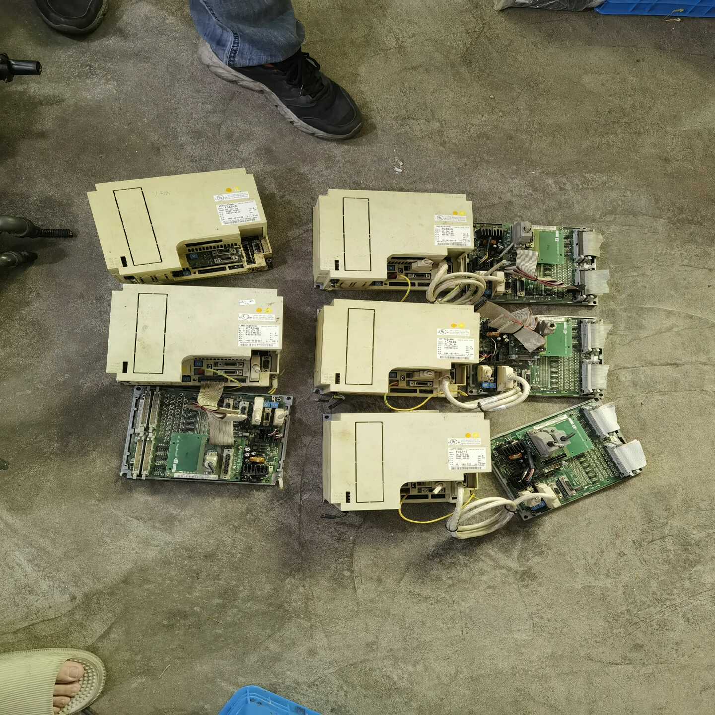 出售三菱64系统…主控制器FCA64S和IO板FCU6-DX-议价