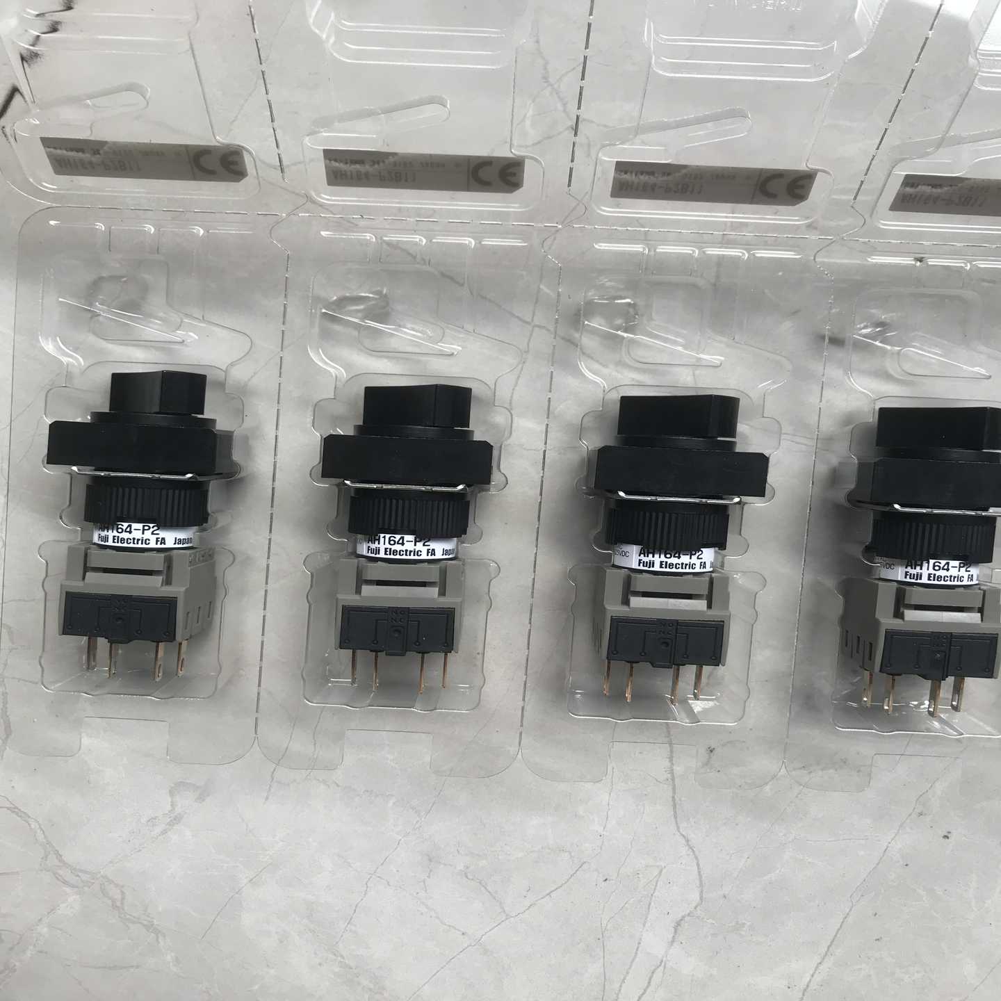 富士16MM选择开关AH164-P2B11P2B22P3B11P3B22P1B11SP2B11
