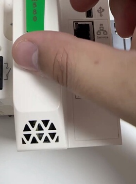 议价施耐德BMEP582040正常拆机件包功能完好无任何