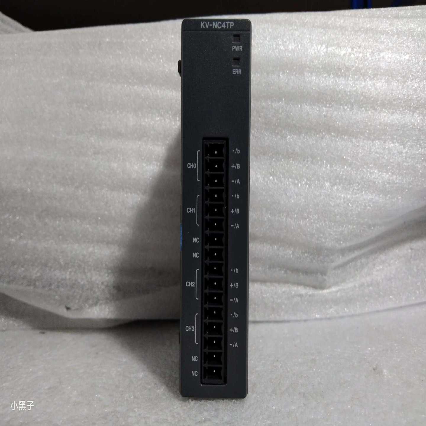 基恩士KV-NC4TP实物图功能完好成色漂亮议价出售--议价商品