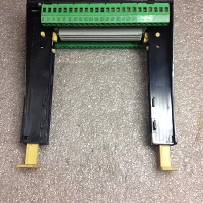 配件威格士VICKERS放大板卡座02104808CARDHOLDER议价