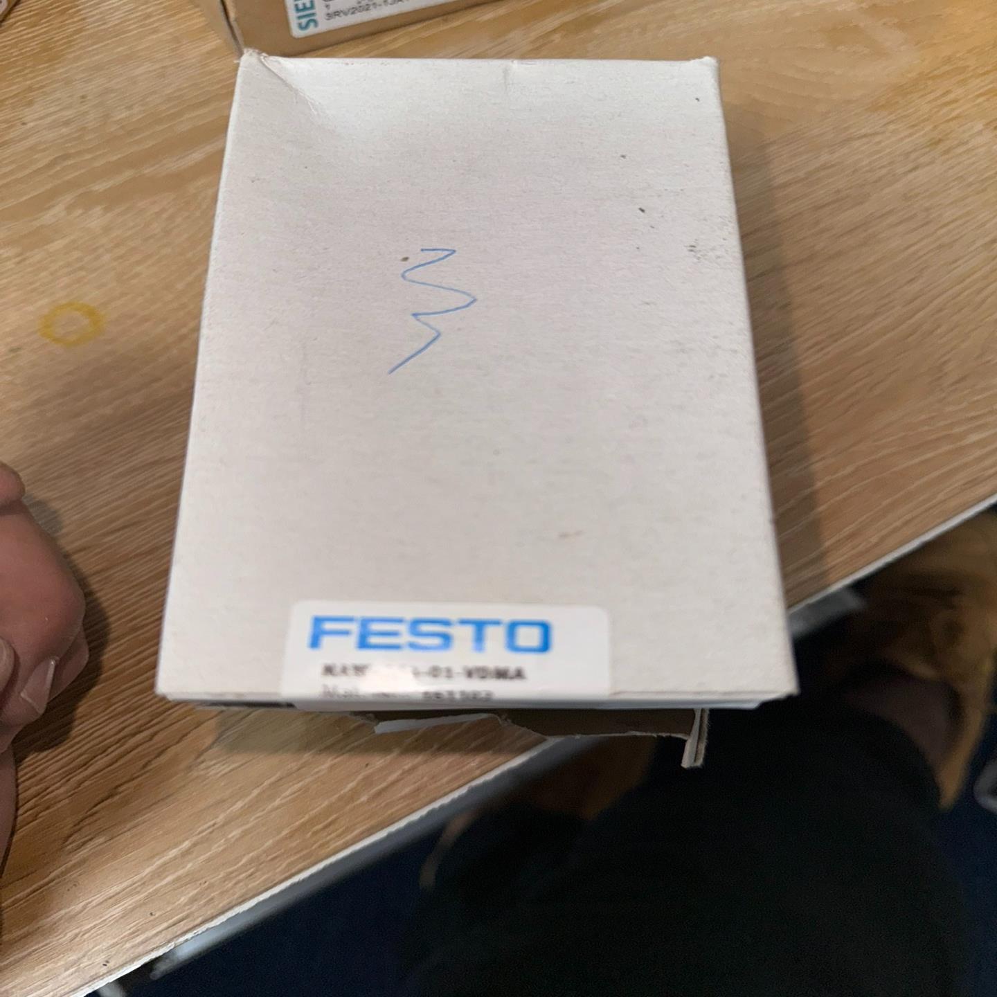 询价费斯托气路板底座161102NAW-1/4-01-VDM