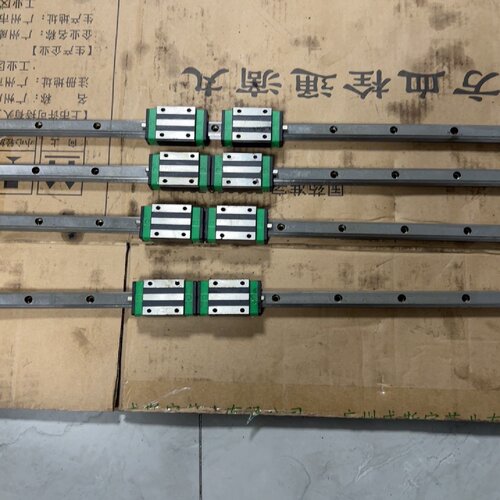 寻“”SHAC鼎翰导轨滑块GHH15CA