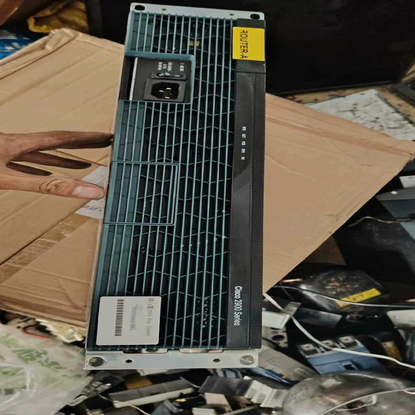 Cisco思科路由器，企业单位级路由器，型号：2900se