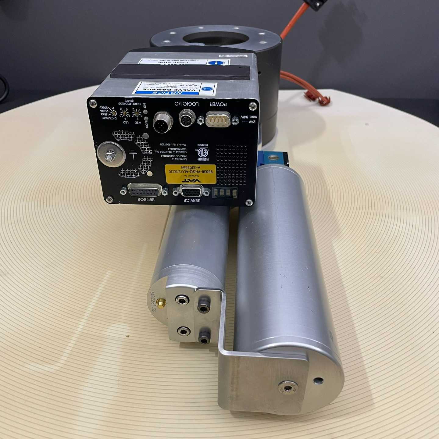 询价~VAT蝶阀控制器，双阀组95038-PHGQ-ALO1-02