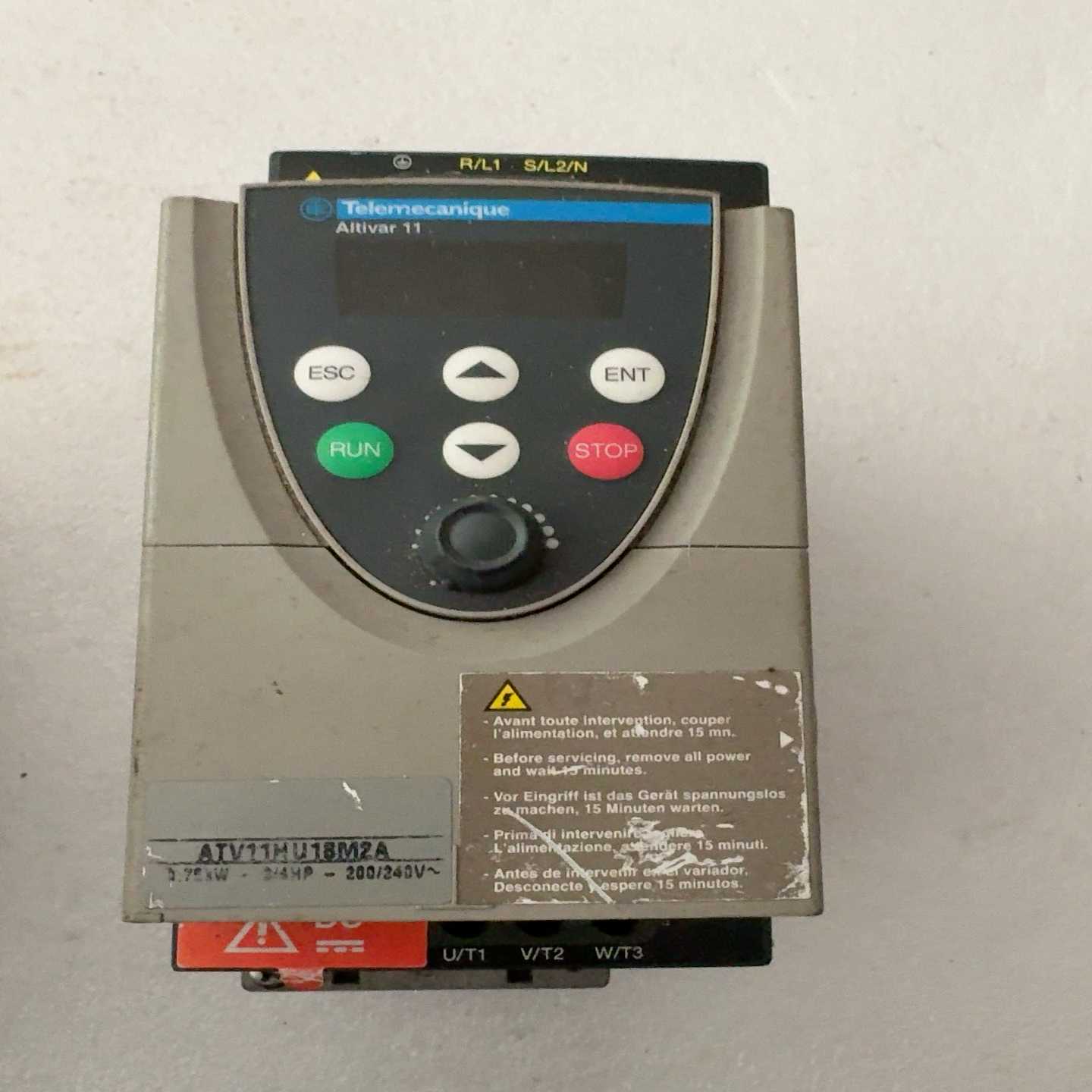 出售Telemecanique变频器Altivar 11，型一议价商品